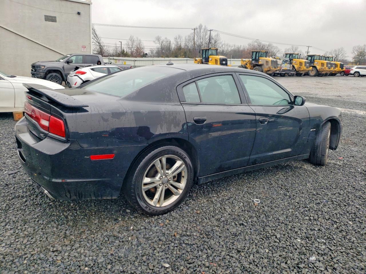 2012 Dodge Charger R - Image 3