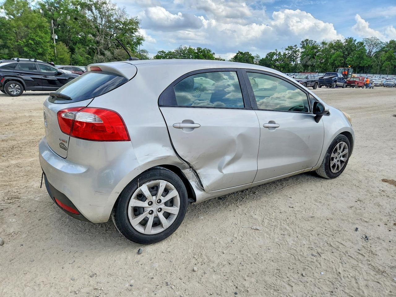 2012 Kia Rio 5-Door Ex - Фото 3