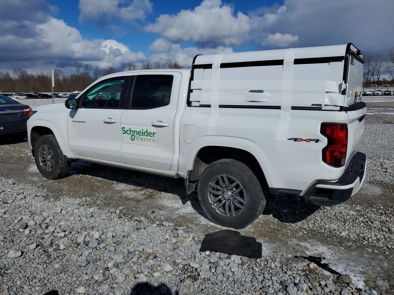 2023 Chevrolet Colorado Lt - Image 2