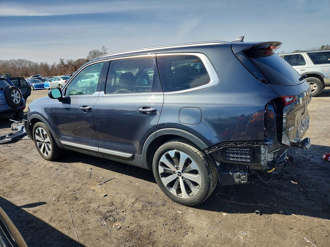 2022 Kia Telluride S - Image 2