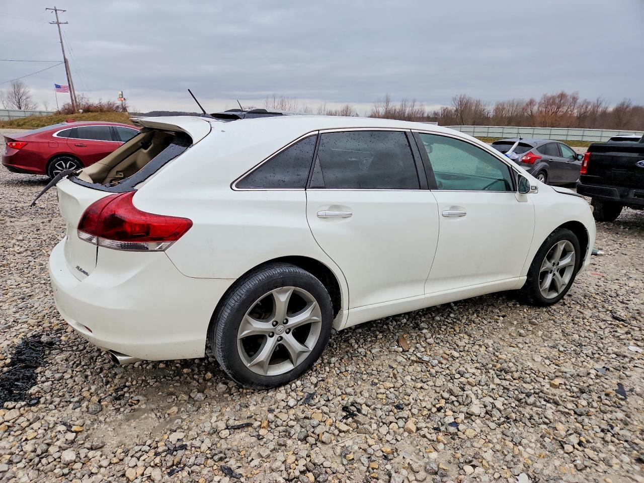 2013 Toyota Venza Xle - Image 3