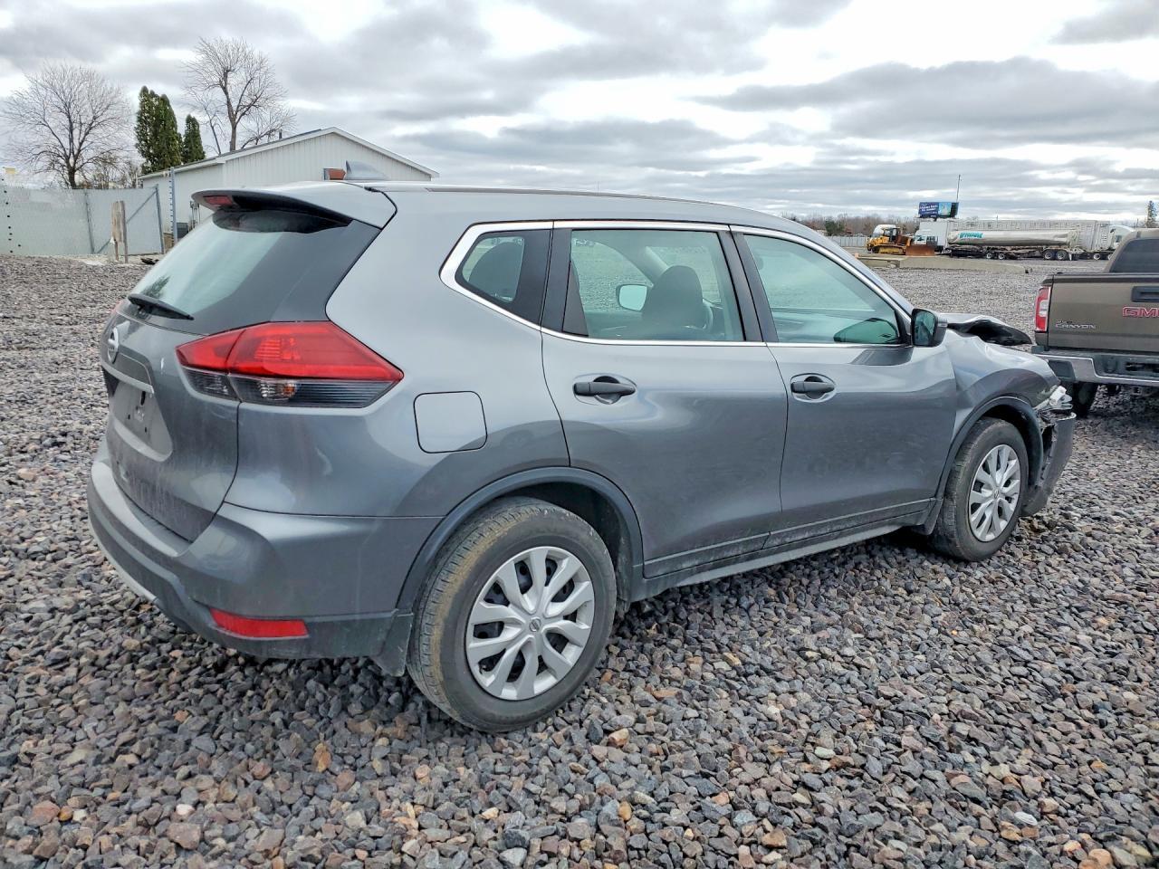 2018 Nissan Rogue S - Фото 3