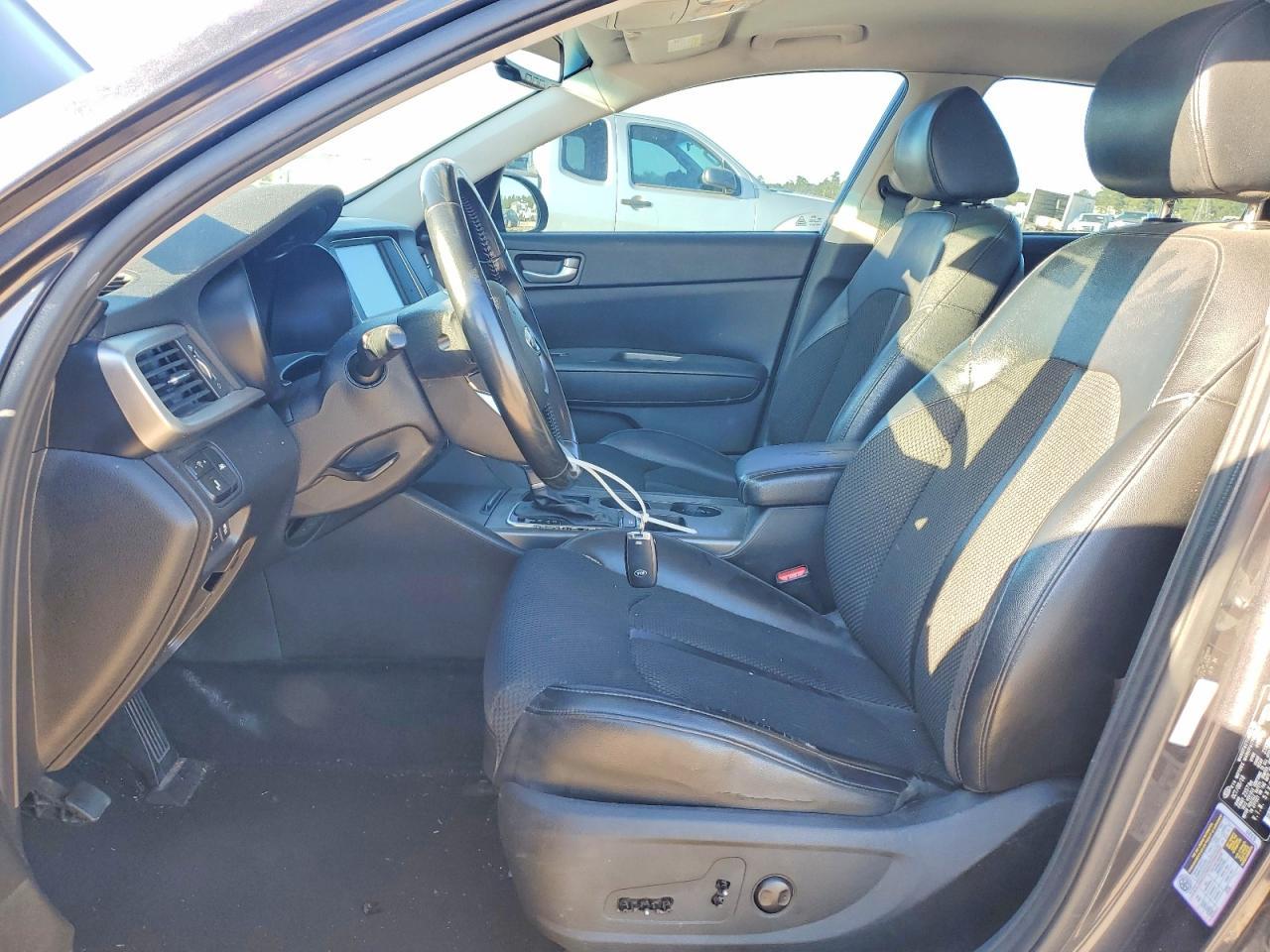 2019 Kia Optima - Image 7
