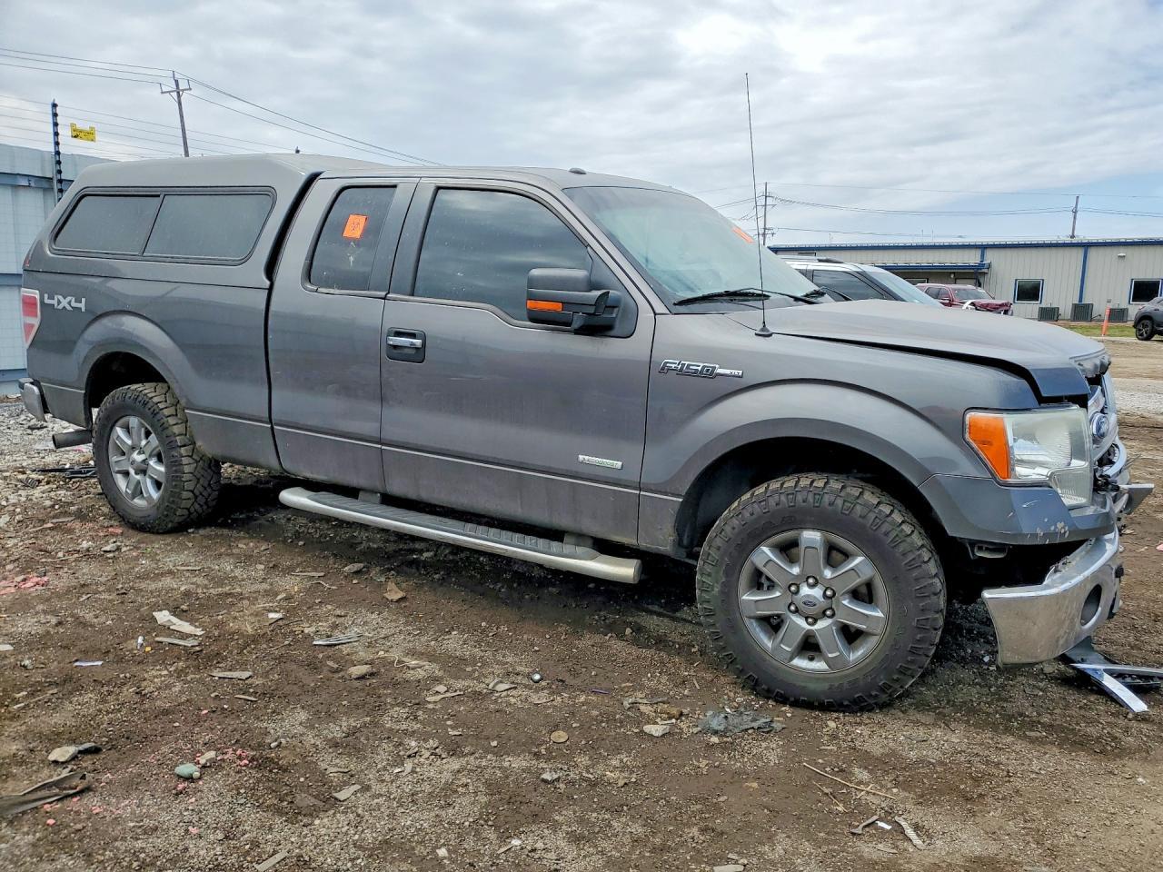 2013 Ford F150 Super Cab - Image 4