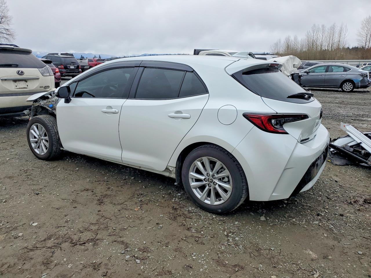2024 Toyota Corolla Hatchback Se - Image 2