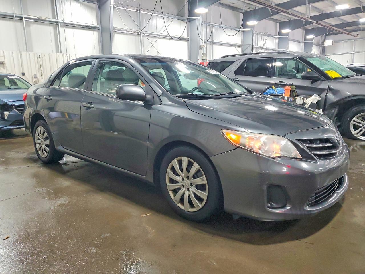 2013 Toyota Corolla Le - Image 4