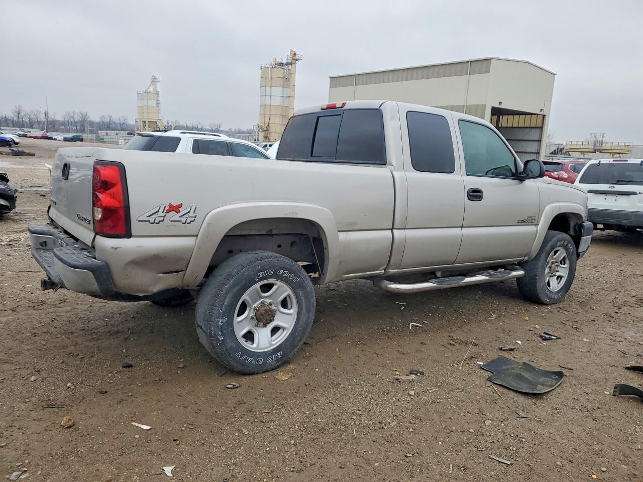 2005 Chevrolet Silverado K2500 Heavy Duty - Фото 3