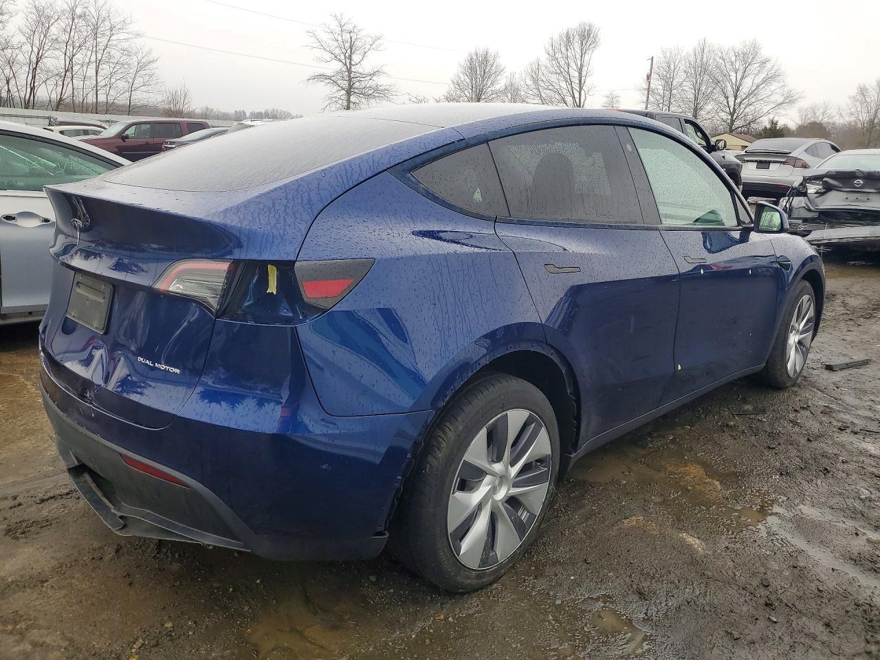 2023 Tesla Model Y - Image 3