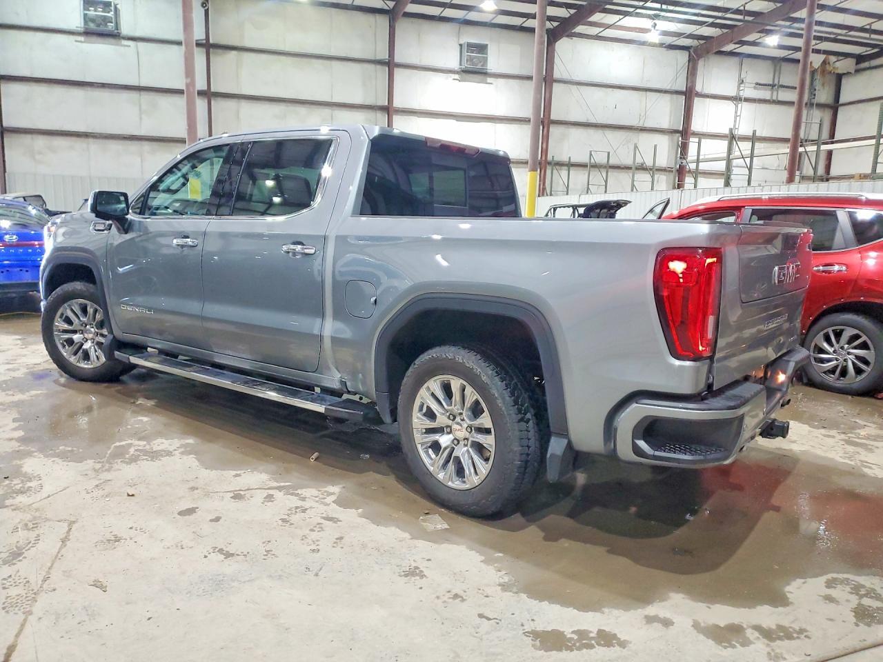 2024 GMC Sierra K1500 Denali - Image 2