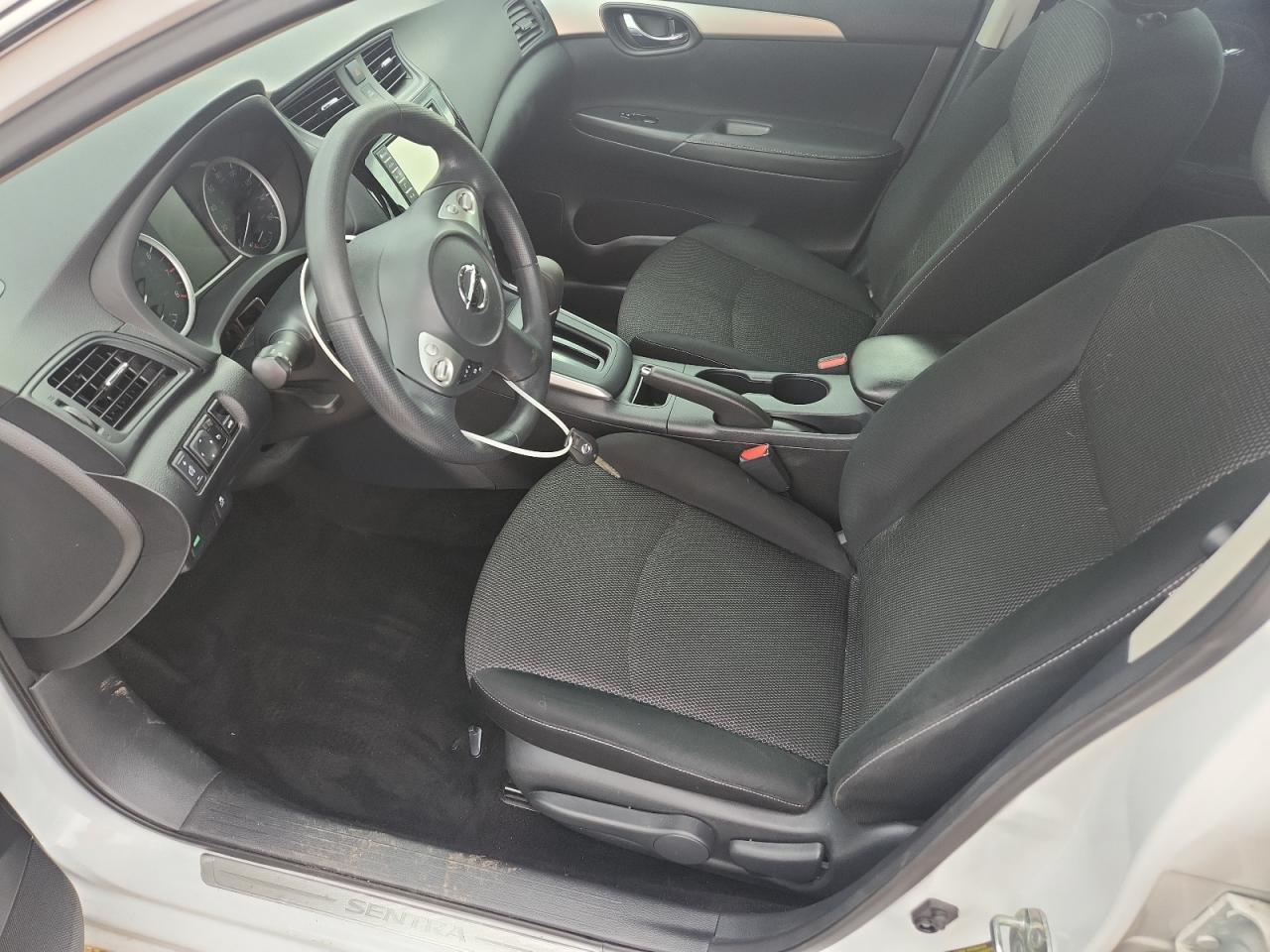 2019 Nissan Sentra S - Image 7