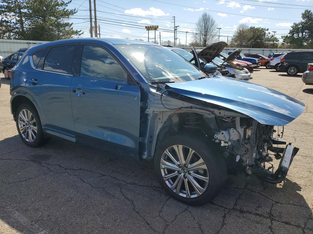 2023 Mazda Cx-5 Signature - Image 4