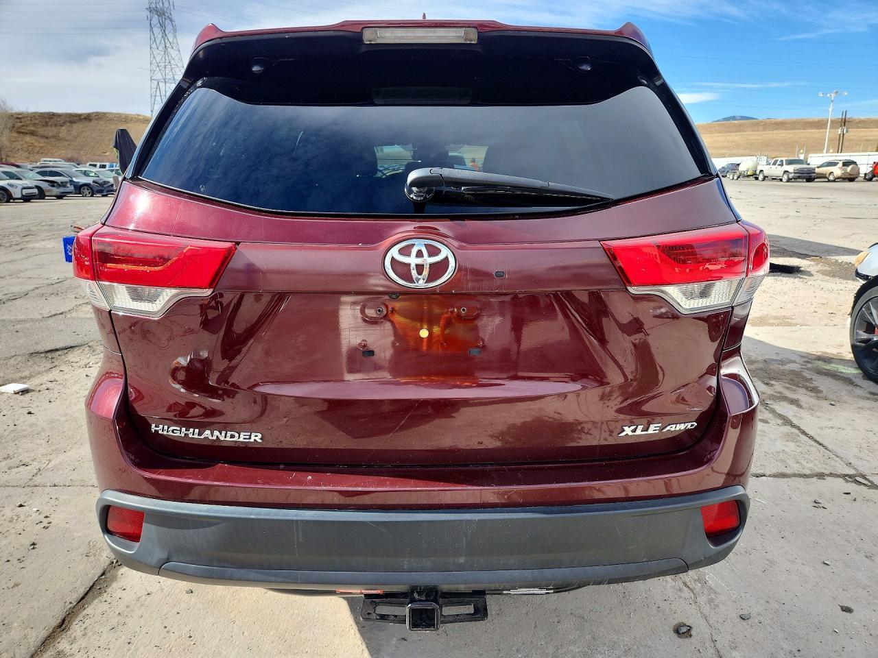 2018 Toyota Highlander Xle - Фото 6