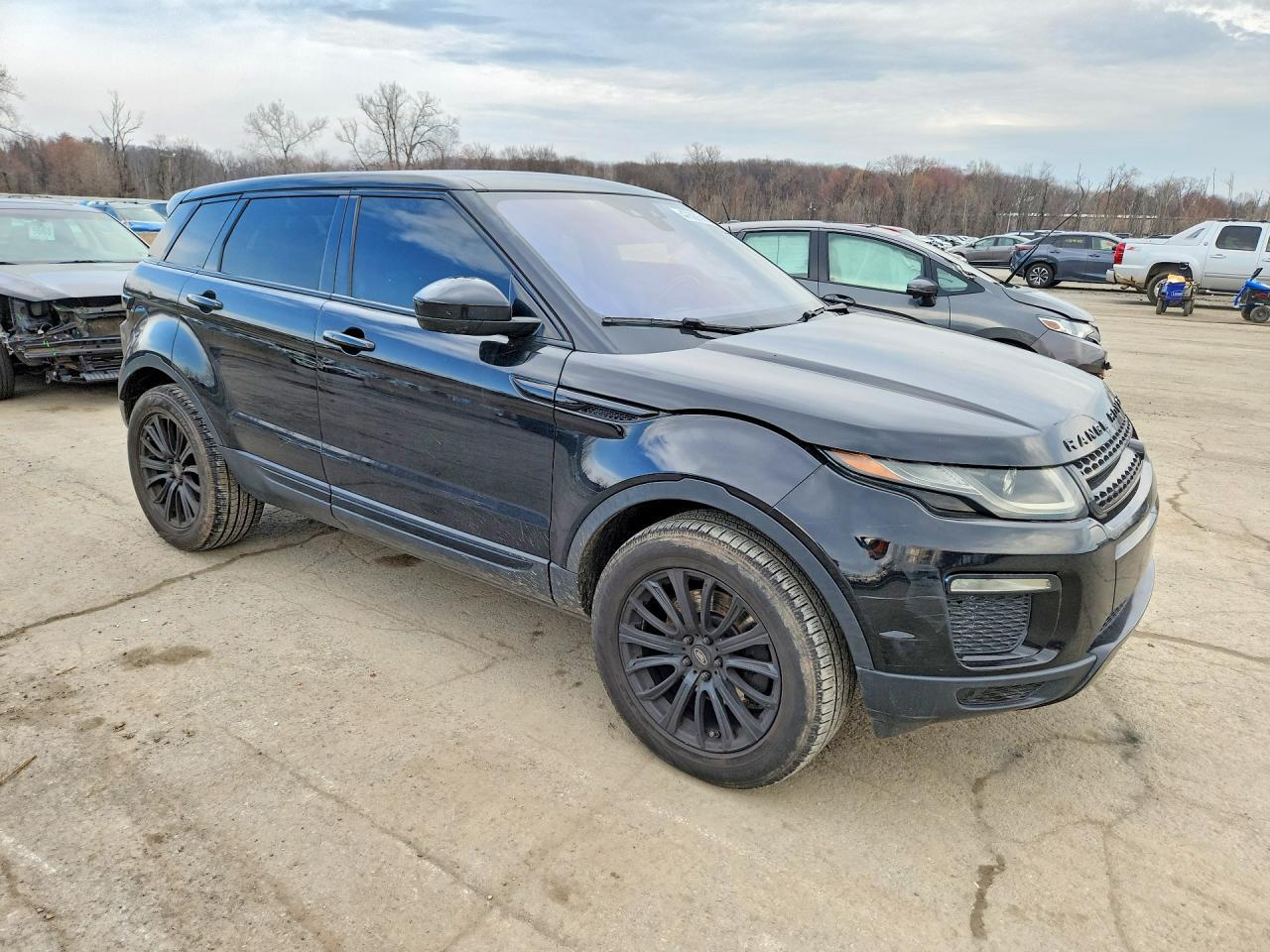 2019 Land Rover Range Rover Evoque Se - Image 4