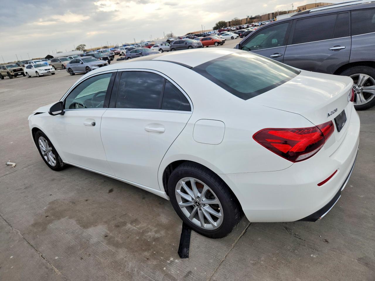 2019 Mercedes-Benz A 220 - Фото 2