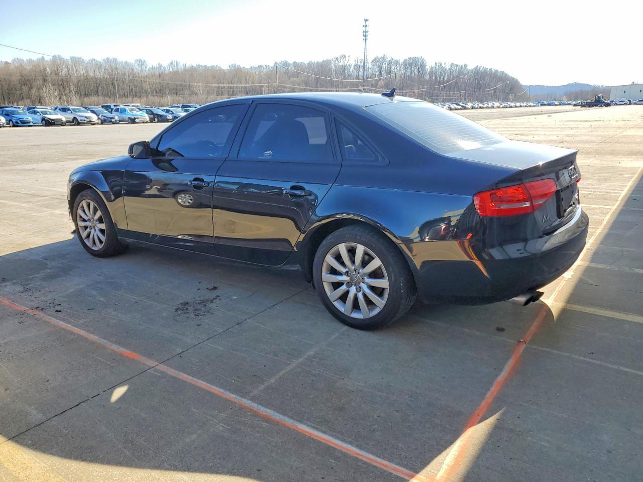 2014 Audi A4 Premium - Фото 2