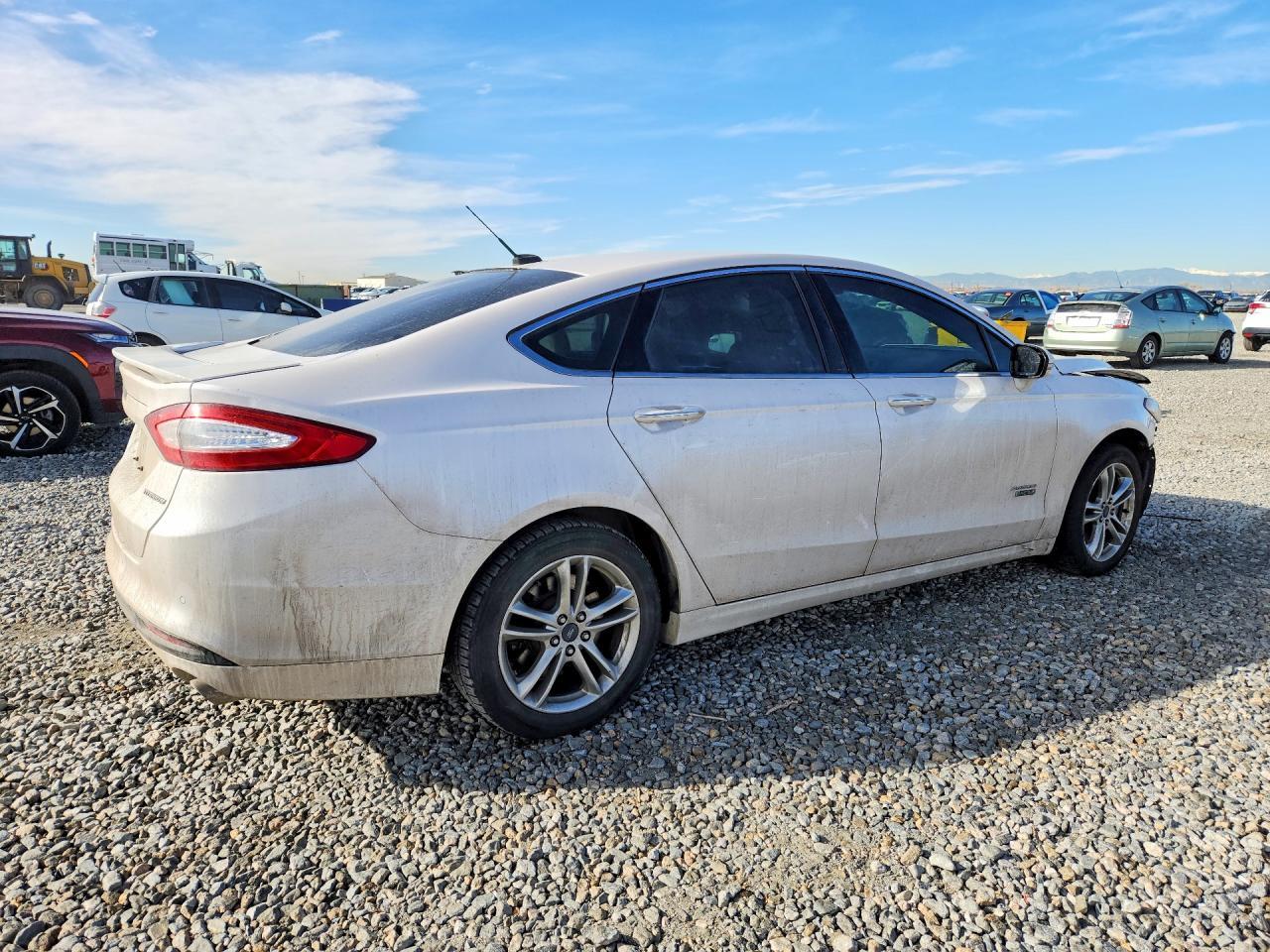 2016 Ford Fusion Titanium Phev - Image 3