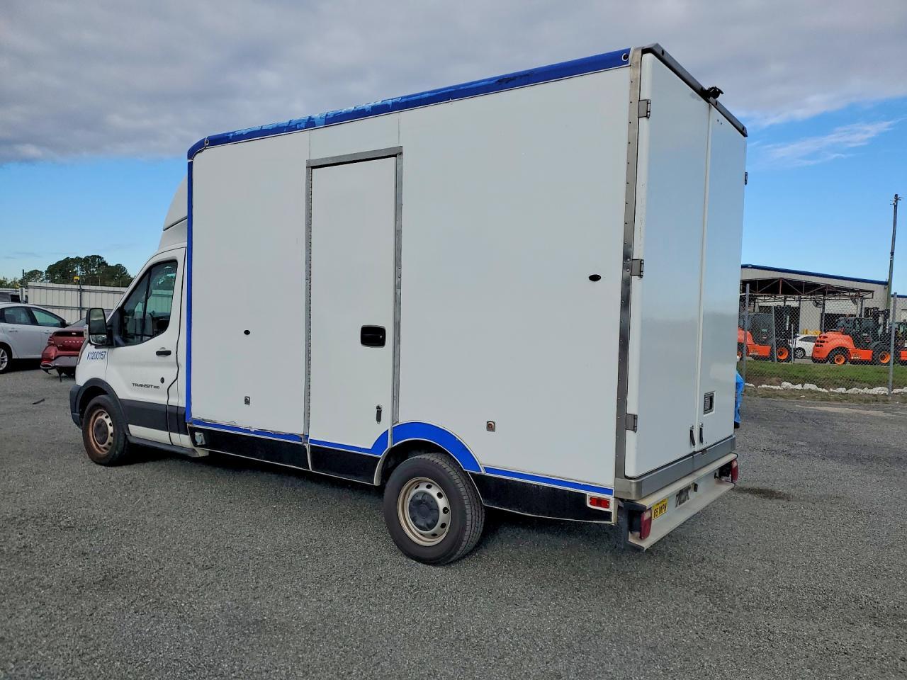 2020 Ford Transit Delivery Van - Фото 2
