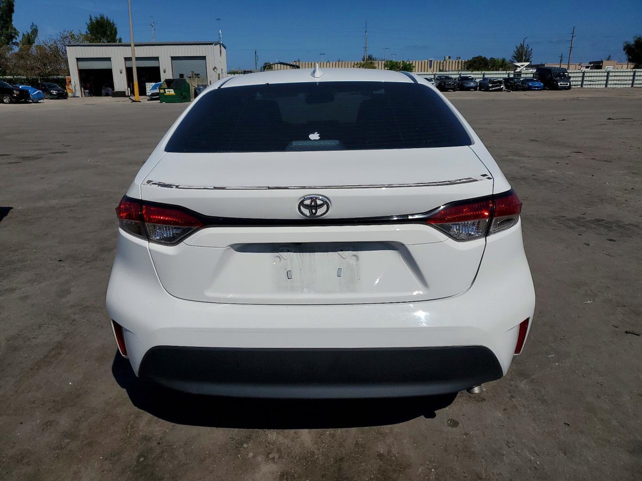 2024 Toyota Corolla Le - Фото 6