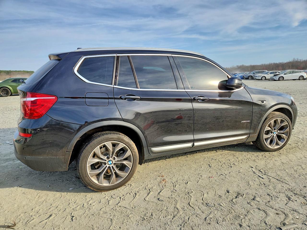 2017 BMW X3 xDrive28I - Фото 3