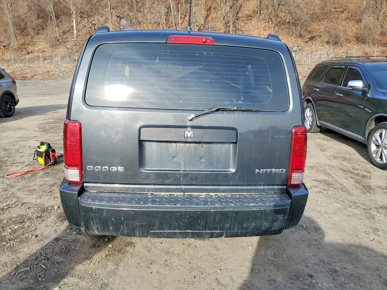 2011 Dodge Nitro Se - Image 6