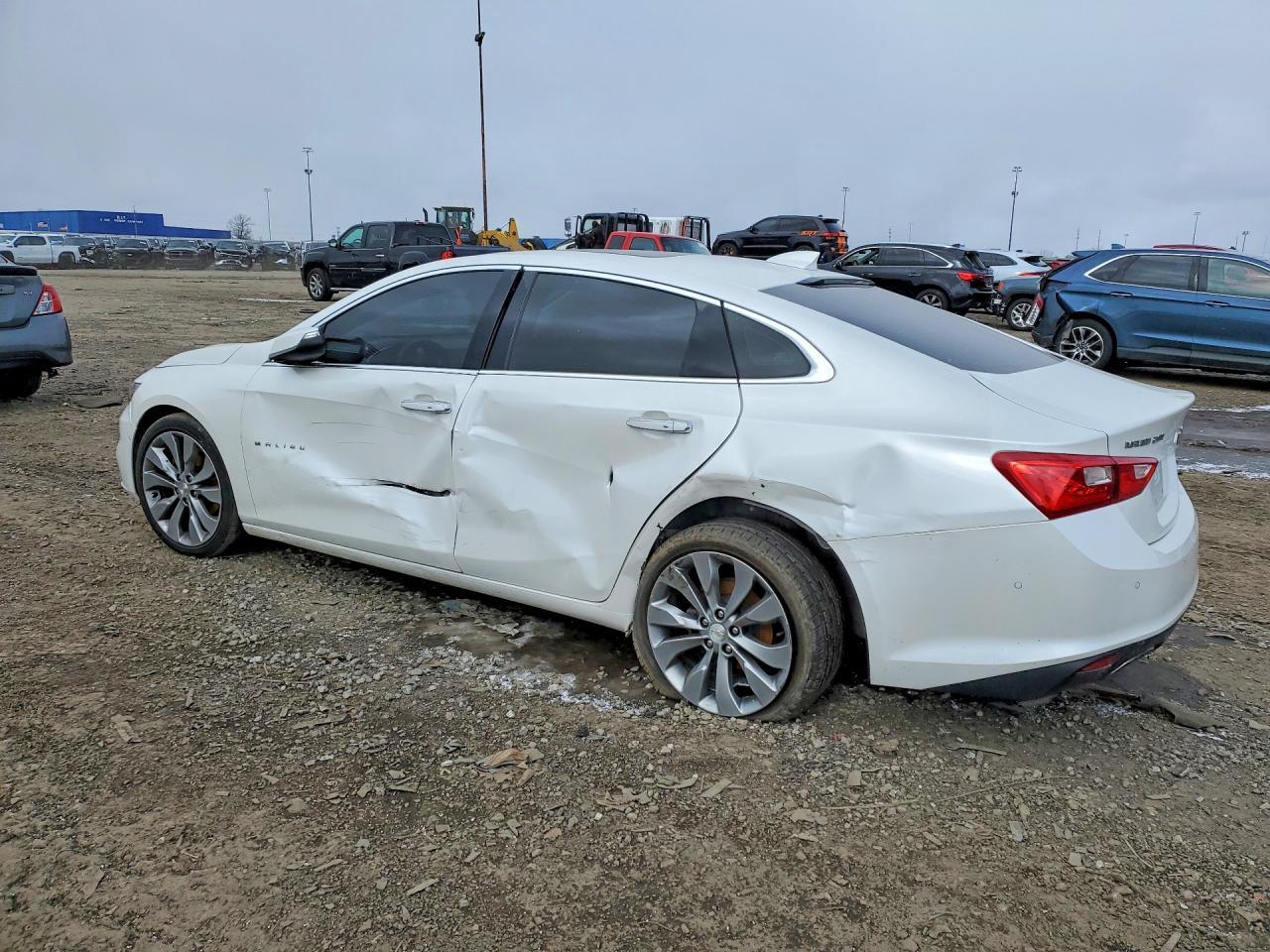 2018 Chevrolet Malibu Premier - Фото 2