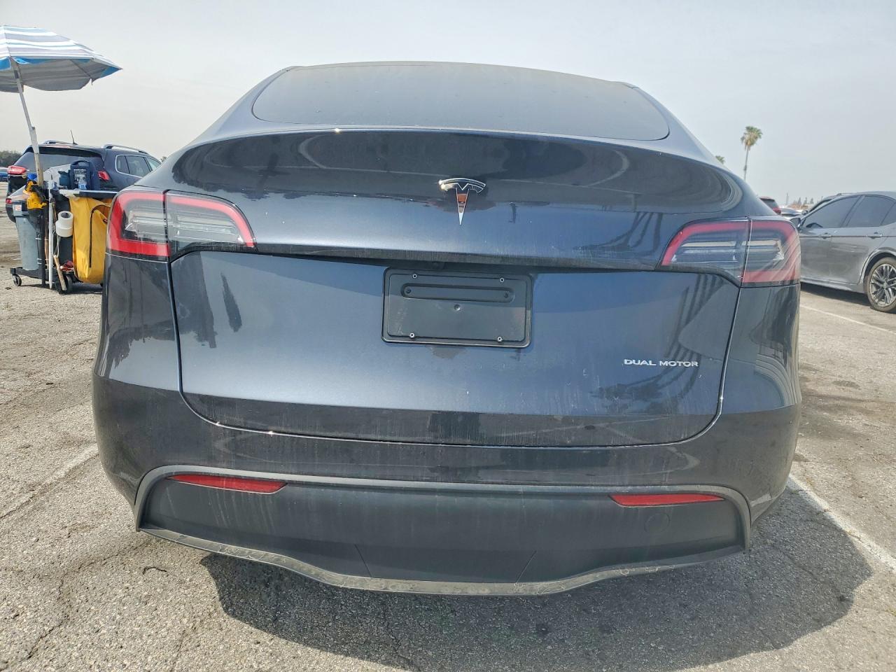 2024 Tesla Model Y - Image 6