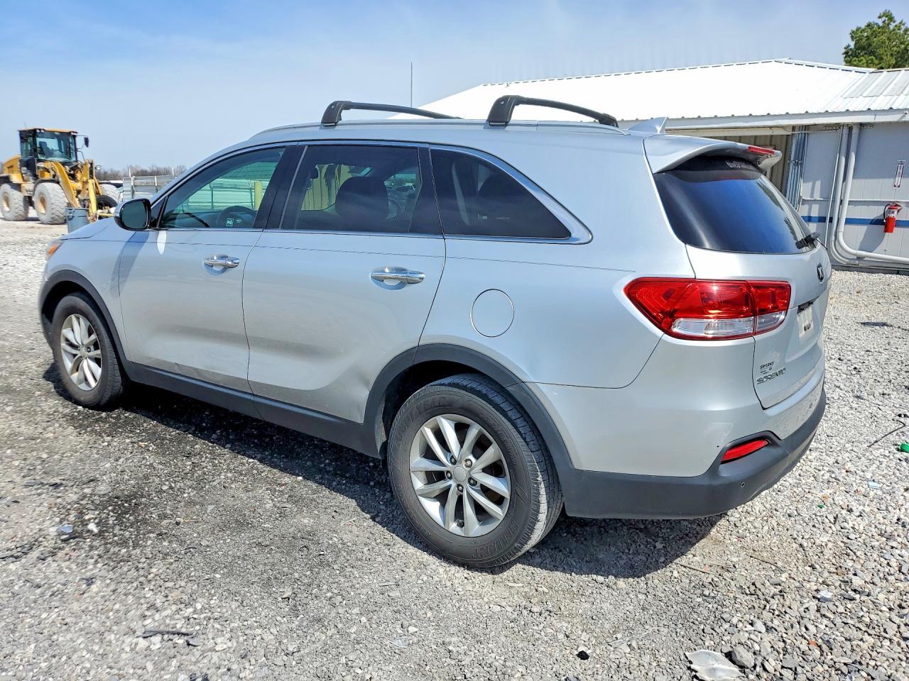 2016 Kia Sorento Lx - Фото 2