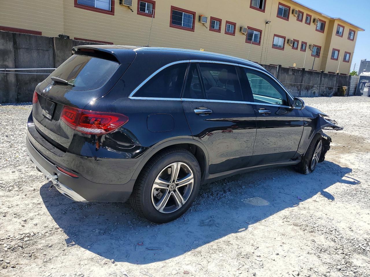 2020 Mercedes-Benz Glc 300 - Image 3