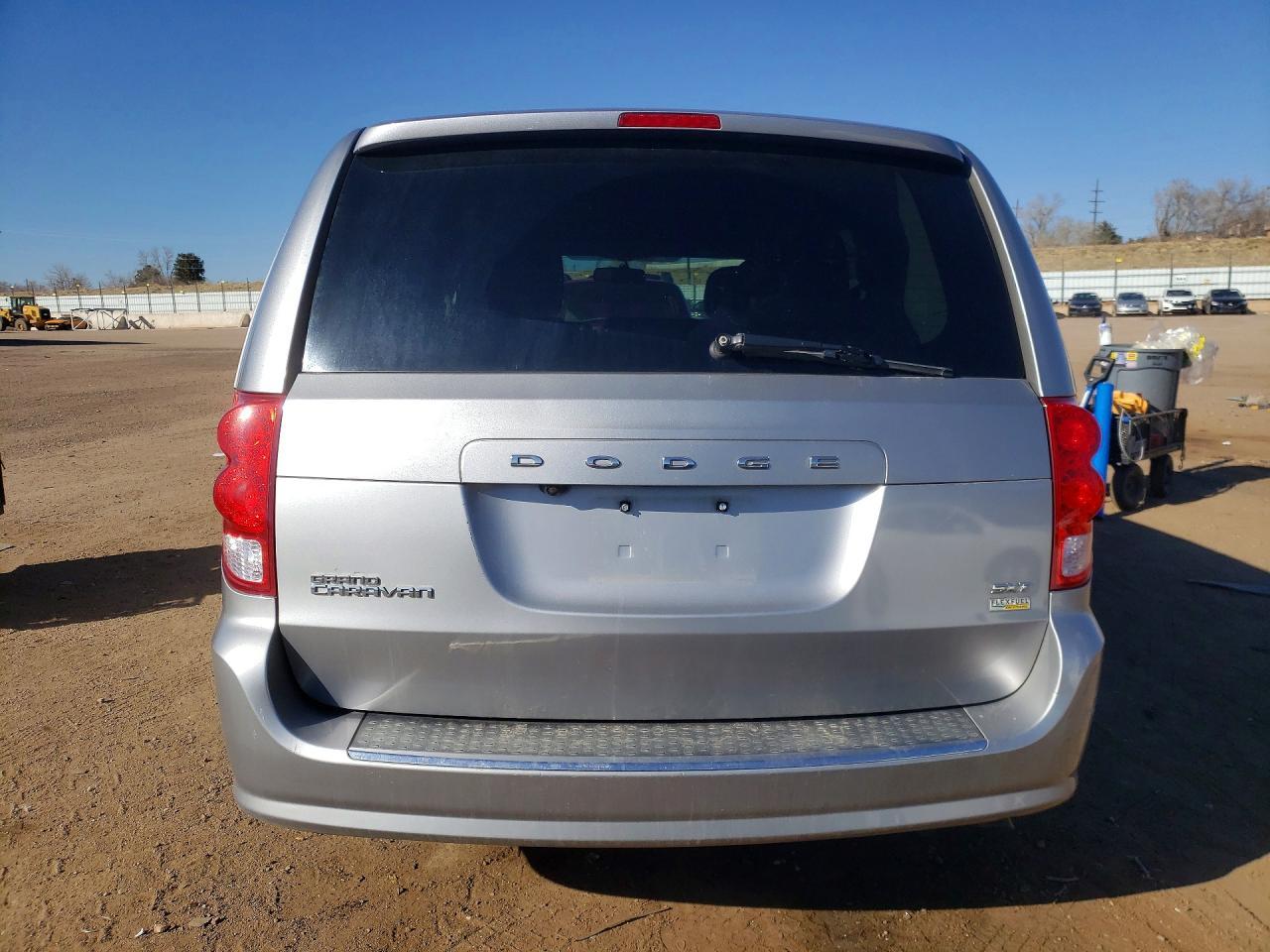 2017 Dodge Grand Caravan Sxt - Image 6