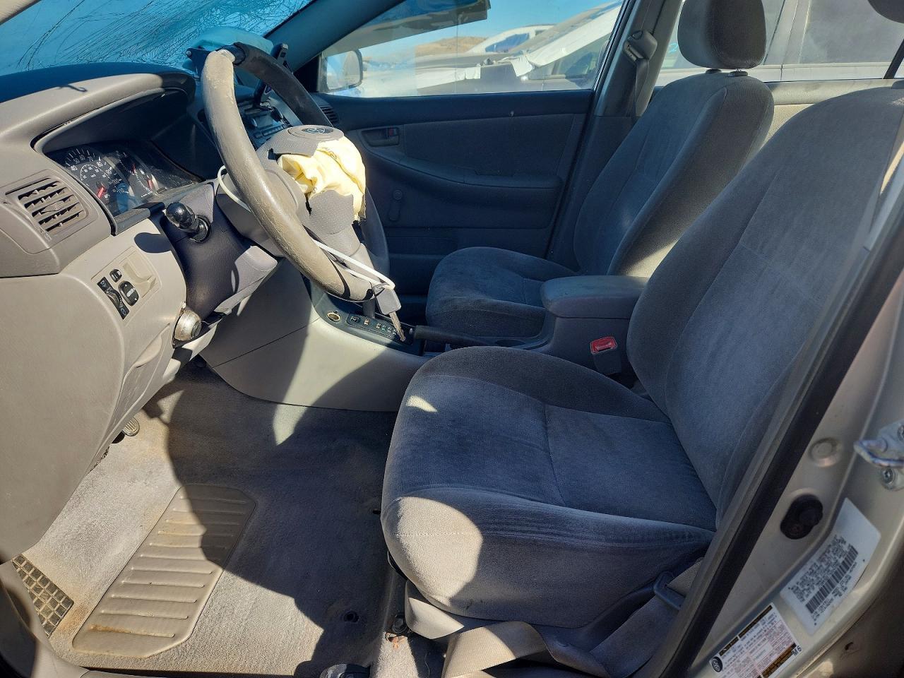 2004 Toyota Corolla Ce - Image 7