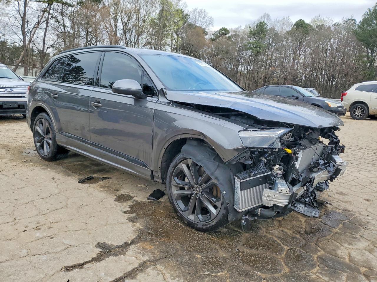 2025 Audi Q7 Premium Plus - Image 4
