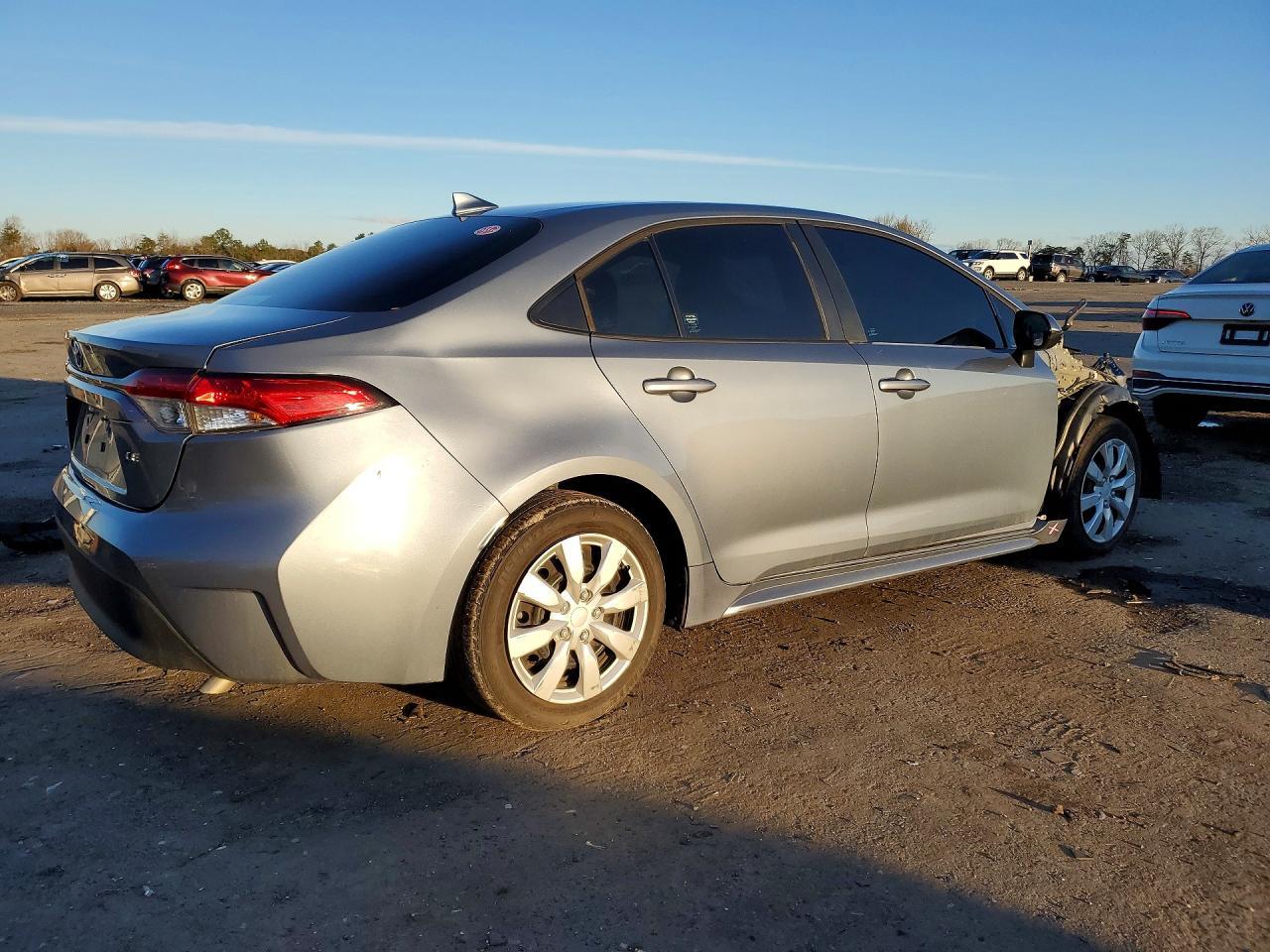 2023 Toyota Corolla Le - Image 3