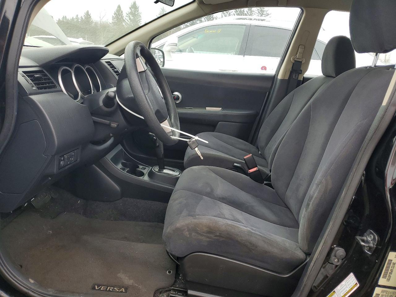 2011 Nissan Versa 1.6 Base - Фото 7