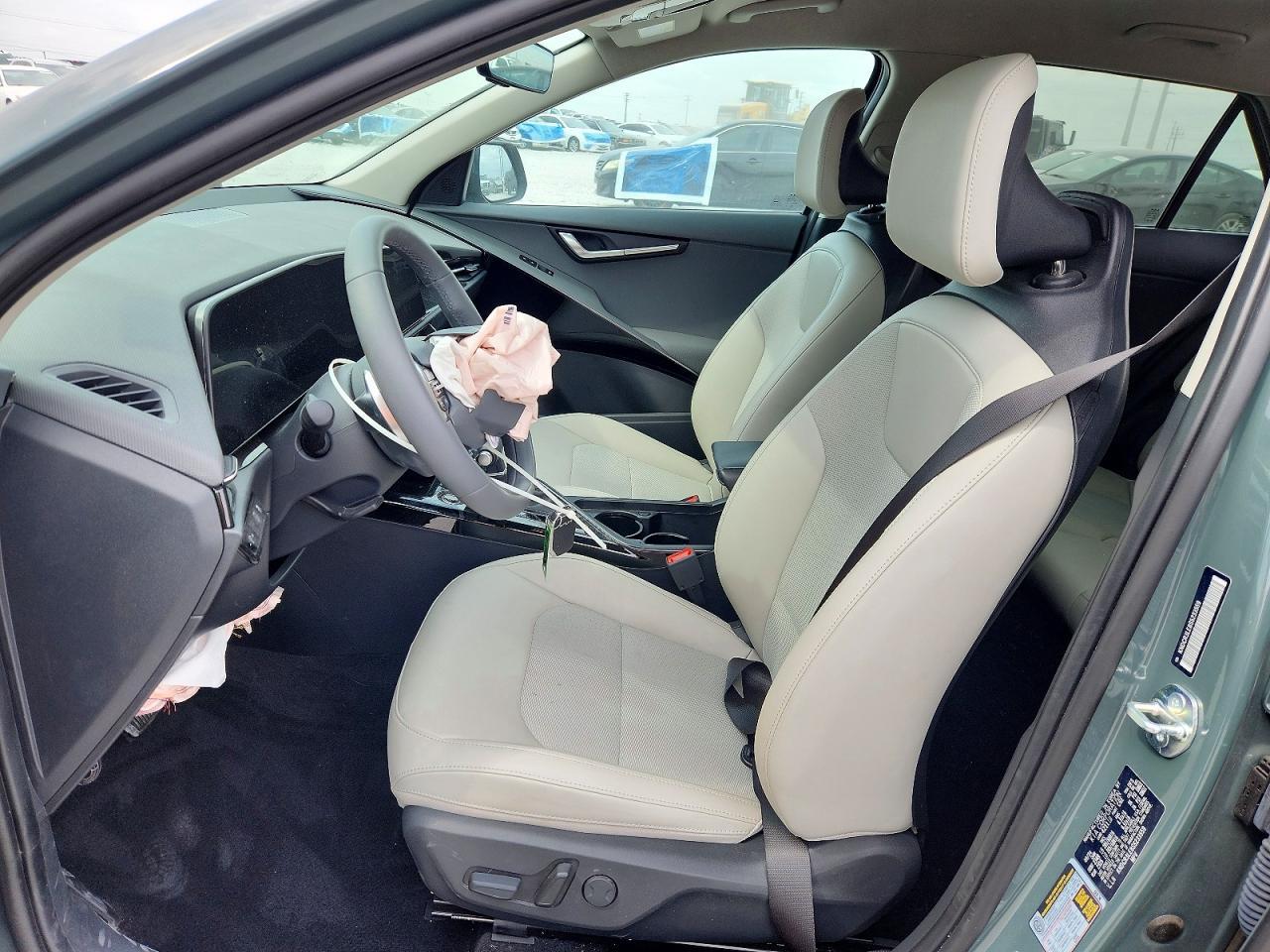 2025 Kia Niro Ex - Image 7