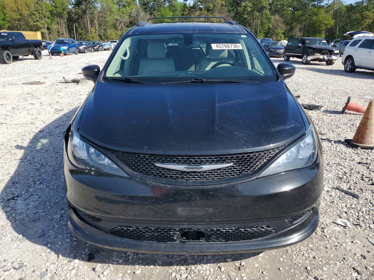 2021 Chrysler Voyager Lxi - Image 5
