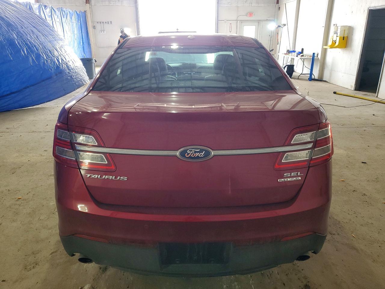2013 Ford Taurus - Фото 6