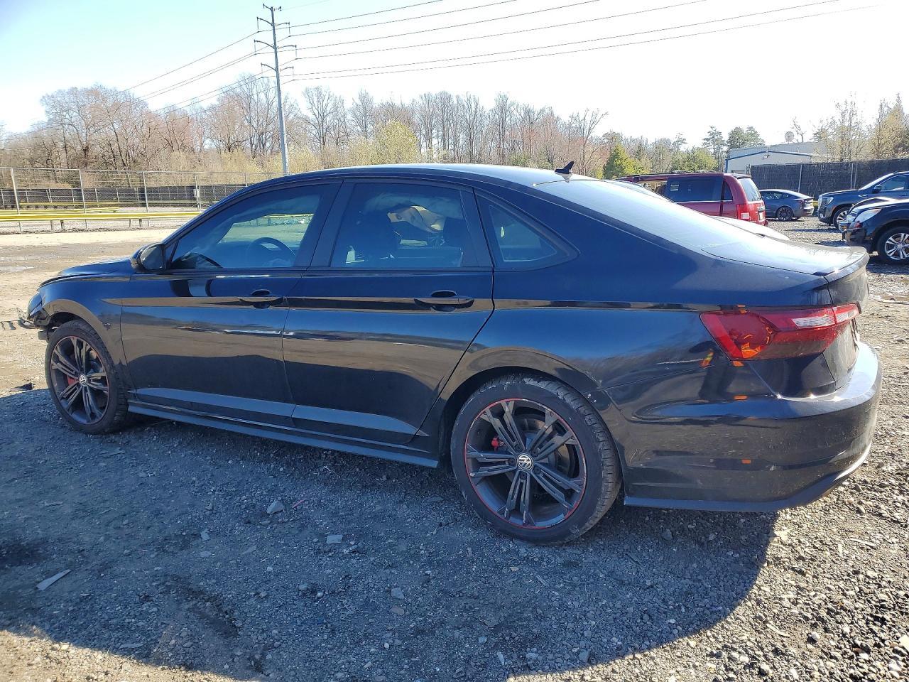 2019 Volkswagen Jetta Gli - Image 2