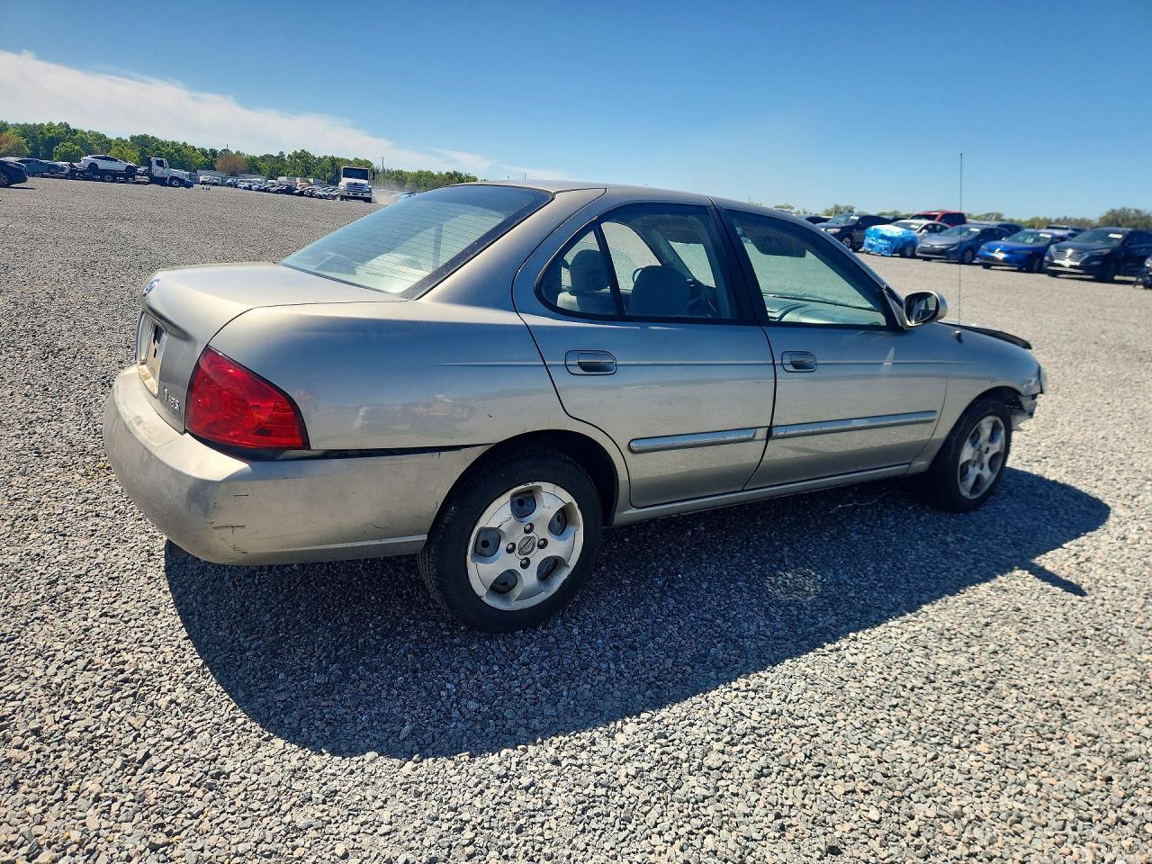 2005 Nissan Sentra 1.8 - Фото 3