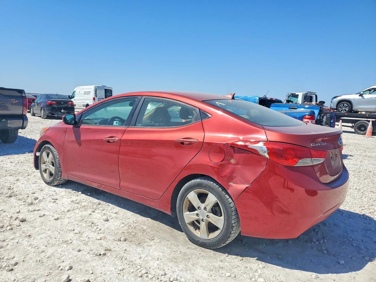 2013 Hyundai Elantra Gls - Фото 2