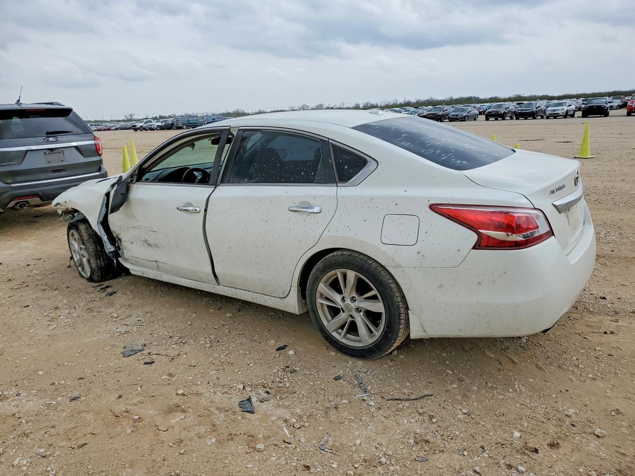 2013 Nissan Altima 2.5 - Фото 2