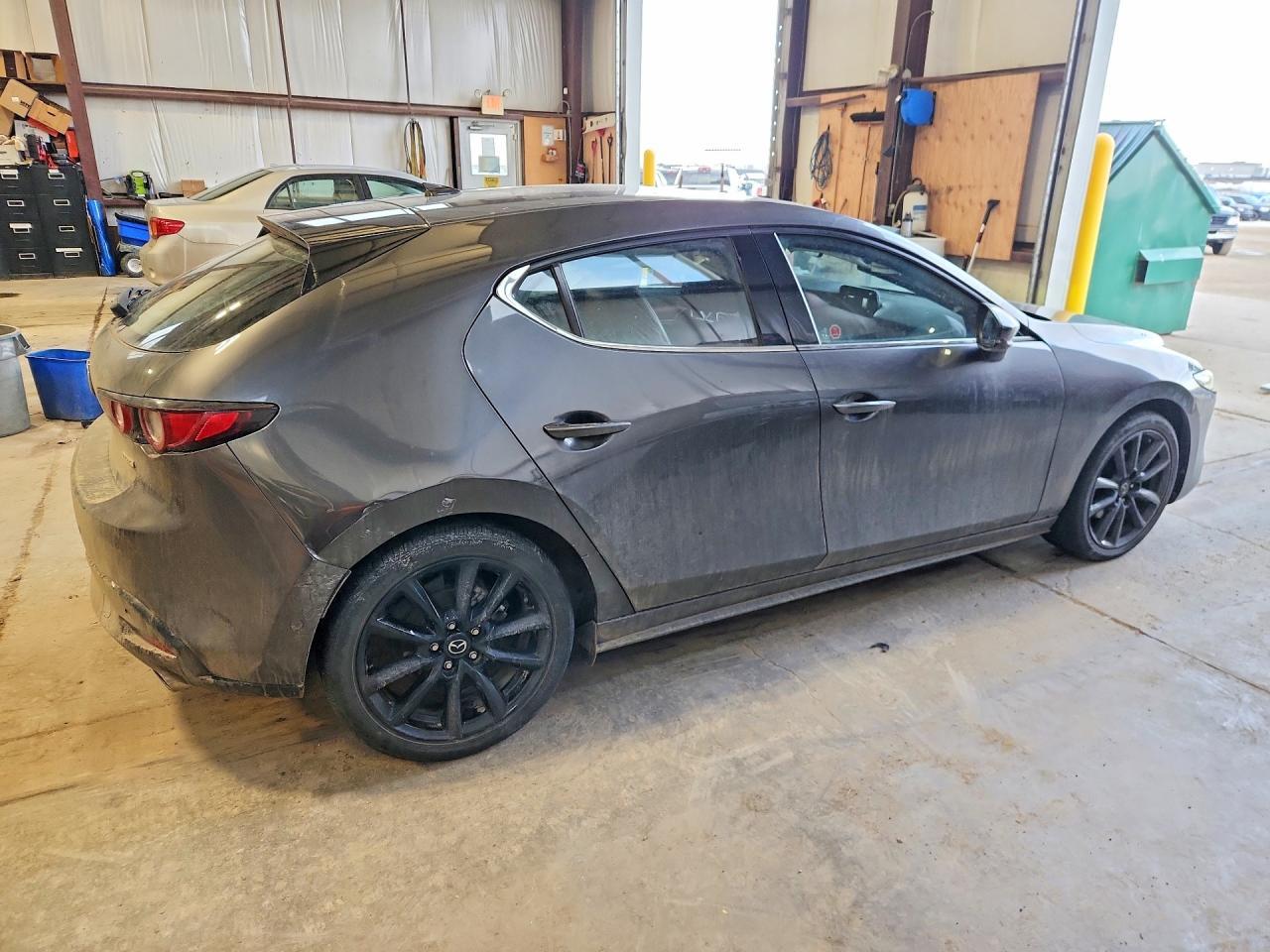 2020 Mazda 3 Preferred - Image 3