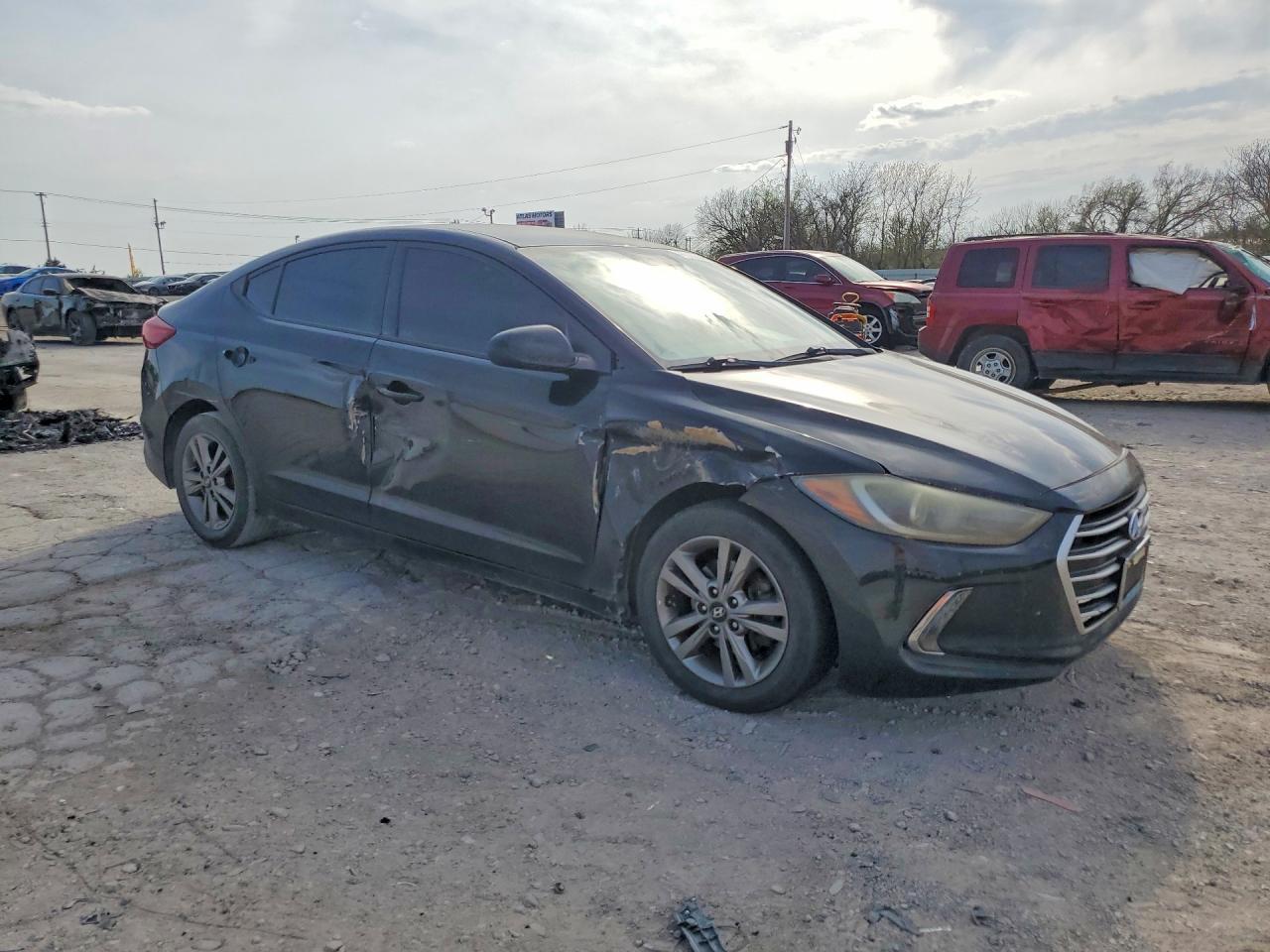2017 Hyundai Elantra - Фото 4
