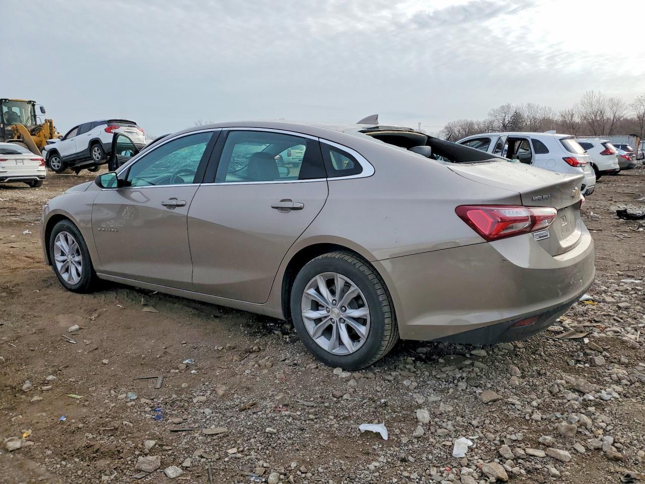 2022 Chevrolet Malibu Lt - Фото 2