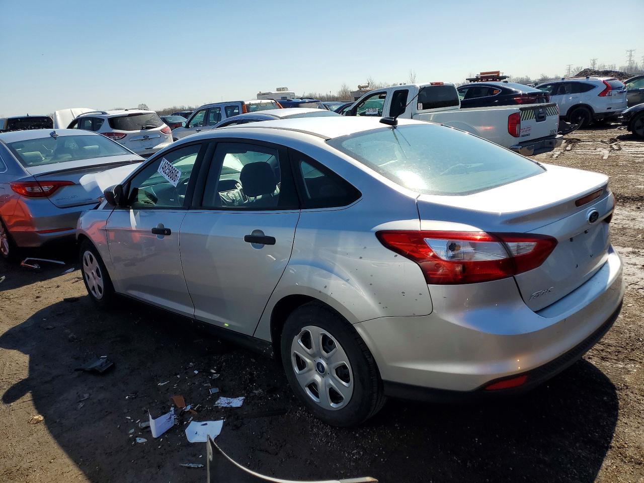 2012 Ford Focus S - Фото 2