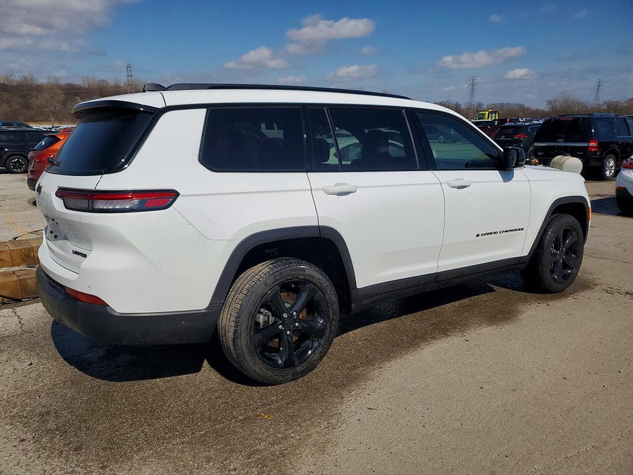 2024 Jeep Grand Cherokee L Limited - Image 3