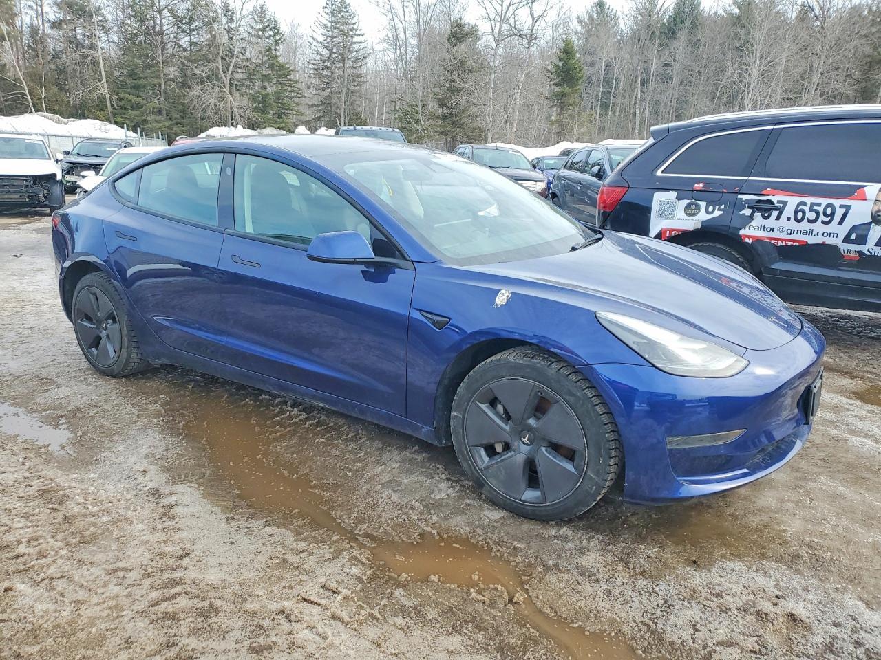 2022 Tesla Model 3 - Фото 4
