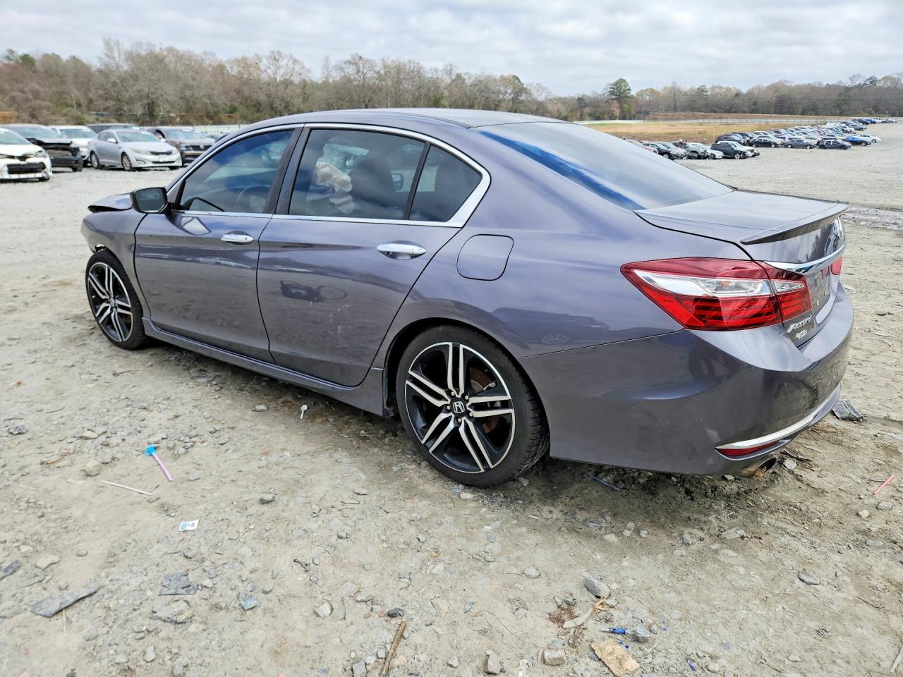 2017 Honda Accord Sport - Фото 2
