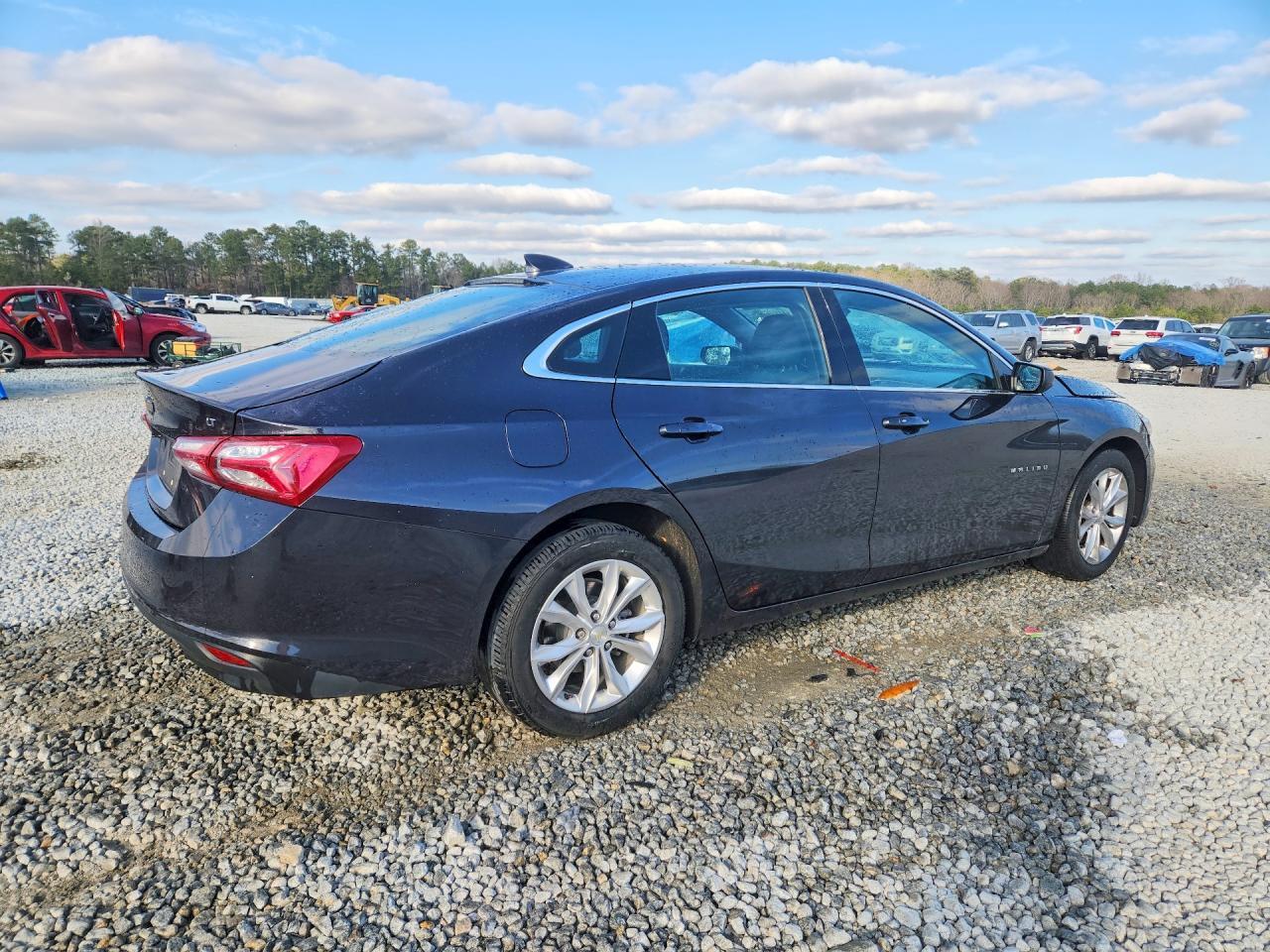 2022 Chevrolet Malibu Lt - Image 3