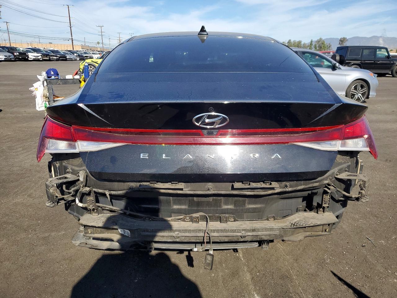 2021 Hyundai Elantra Sel - Image 6