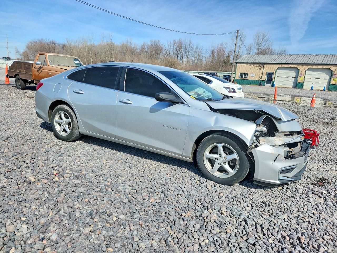 2017 Chevrolet Malibu Ls - Фото 4